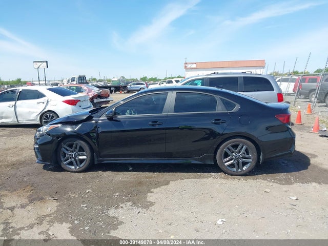 39149078 :رقم المزاد ، 3KPF34AD0ME375555 vin ، 2021 Kia Forte Gt-line مزاد بيع