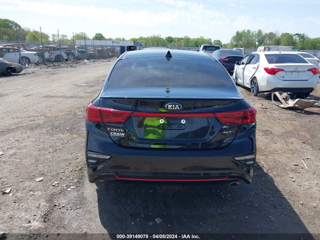39149078 :رقم المزاد ، 3KPF34AD0ME375555 vin ، 2021 Kia Forte Gt-line مزاد بيع