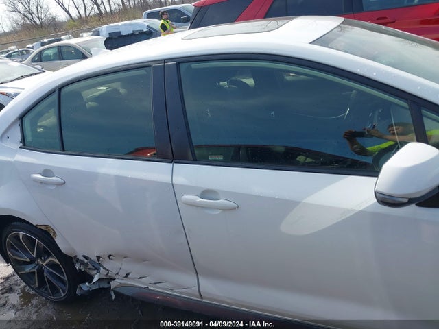 Toyota COROLLA SE 2022 JTDP4MCE8N3503590 Image 13