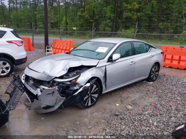 1N4BL4DV0NN303518 Nissan Altima Sv Fwd