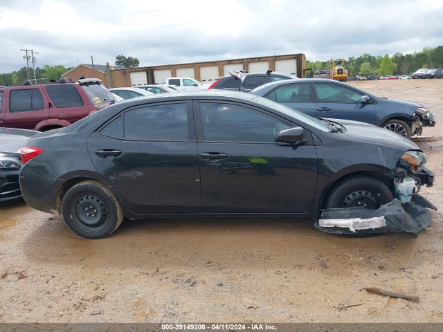 Toyota COROLLA LE 2018 2T1BURHE5JC090433 Image 13