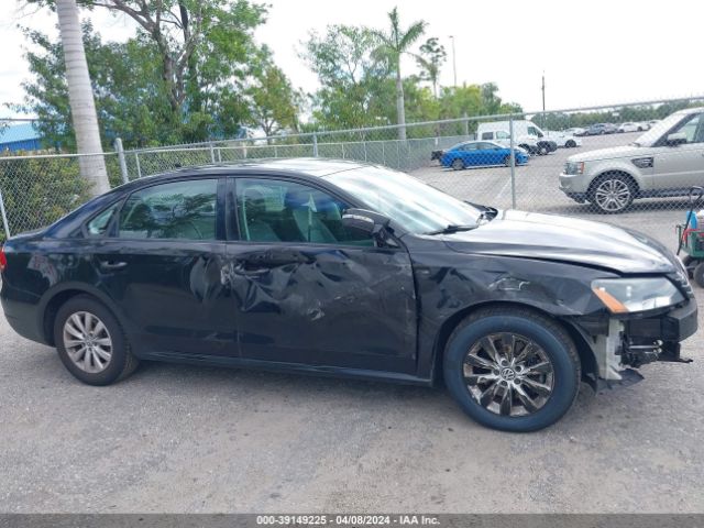 1VWAT7A34EC064199 Volkswagen Passat 1.8t Wolfsburg Edition