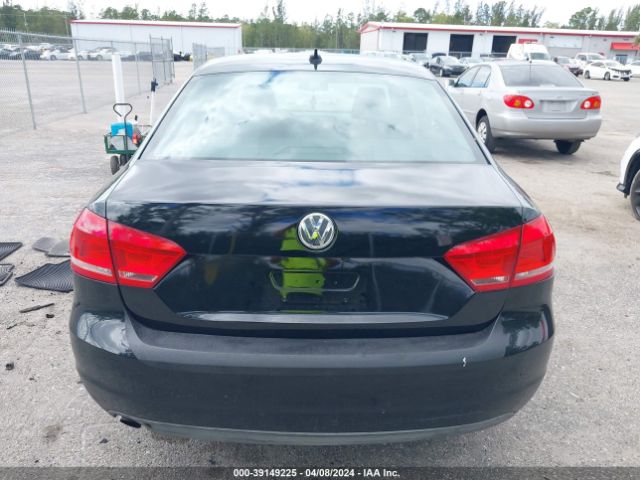 1VWAT7A34EC064199 Volkswagen Passat 1.8t Wolfsburg Edition