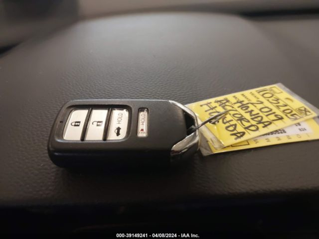 1HGCV1F1XKA030528 Honda ACCORD LX