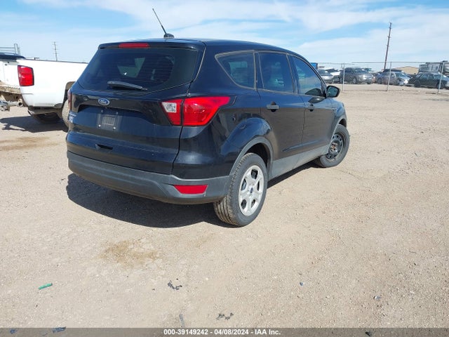 Ford ESCAPE S 2019 1FMCU0F7XKUA79111 Image 4