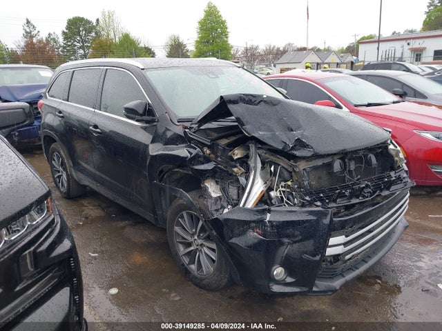 Toyota Highlander Xle 2017 5TDKZRFH1HS523374 Image 1