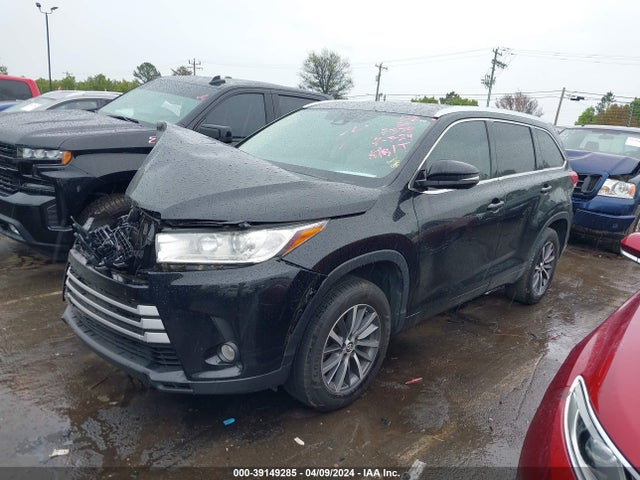 Toyota Highlander Xle 2017 5TDKZRFH1HS523374 Image 2