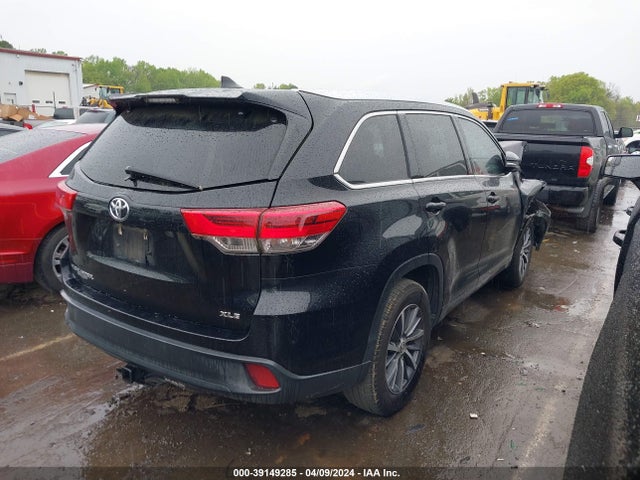 Toyota Highlander Xle 2017 5TDKZRFH1HS523374 Image 4