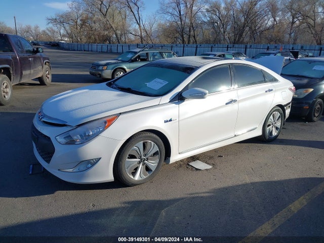 Hyundai Sonata Hybrid Limited 2015 KMHEC4A41FA118899 Image 2