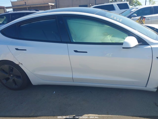 Tesla Model 3 Rear-wheel Drive 2022 5YJ3E1EA6NF358931 Image 13