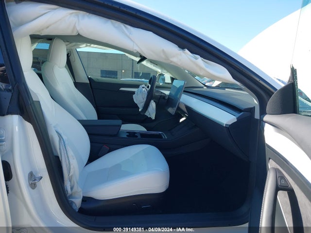 Tesla Model 3 Rear-wheel Drive 2022 5YJ3E1EA6NF358931 Image 5