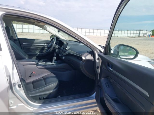 1N4BL4EV6KC137382 Nissan Altima 2.5 Sl