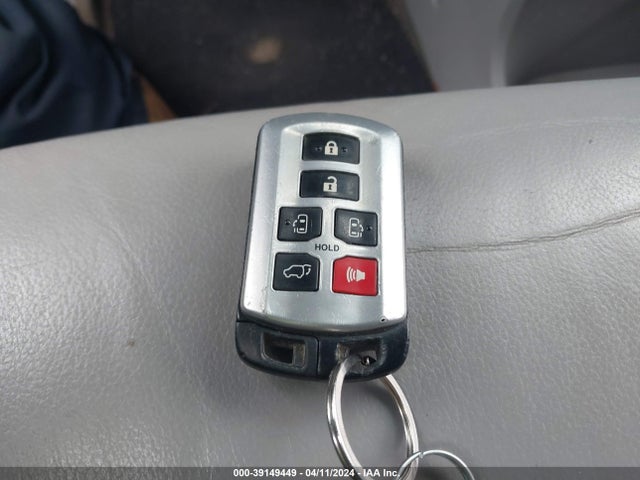Toyota Sienna Xle 8 Passenger 2018 5TDYZ3DC6JS934256 Image 11