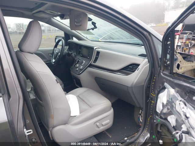 Toyota Sienna Xle 8 Passenger 2018 5TDYZ3DC6JS934256 Image 5