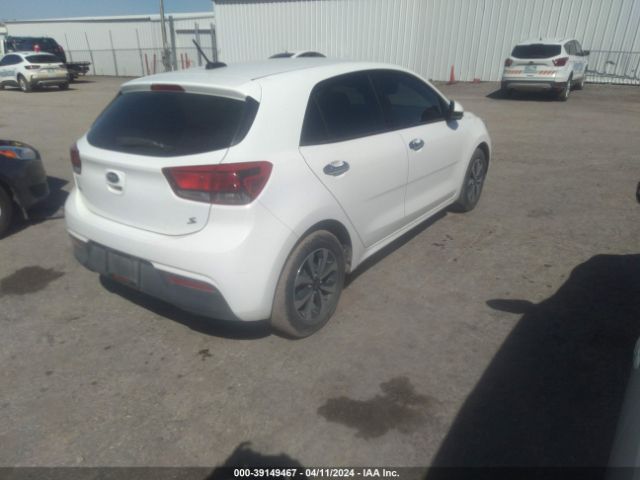 3KPA25AD1ME375180 KIA Rio 5-door S