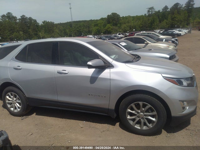 Chevrolet EQUINOX LT 2018 2GNAXSEV3J6325595 Image 12