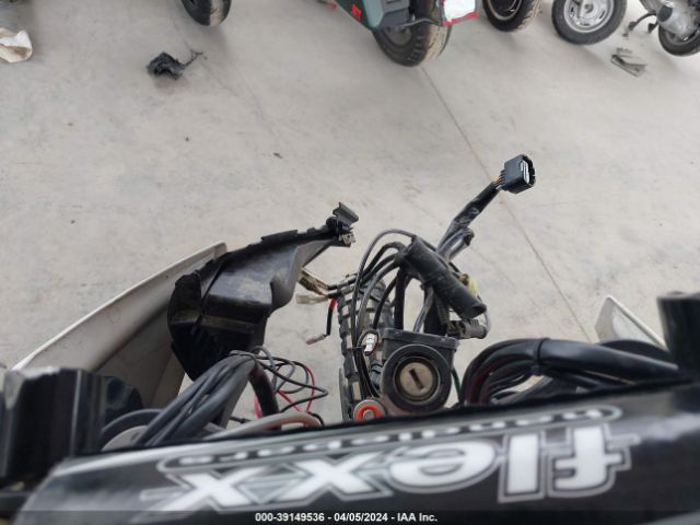 2017 KTM 1090 VBKV49404HM966914 Photo 6