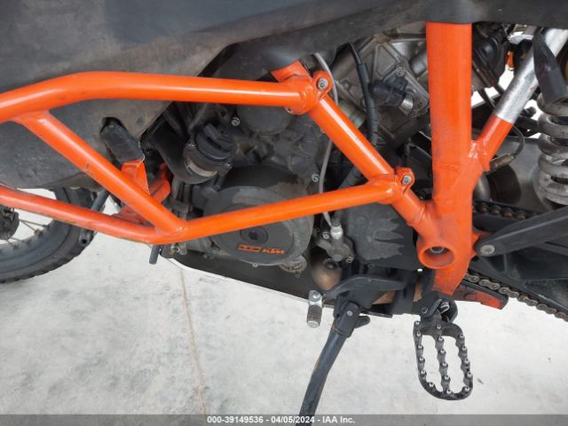 2017 KTM 1090 VBKV49404HM966914 Photo 8