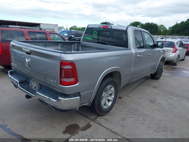 RAM 1500 Laramie Quad Cab 4x4 6'4 Box 2020 1C6SRFDTXLN280272 Image 4