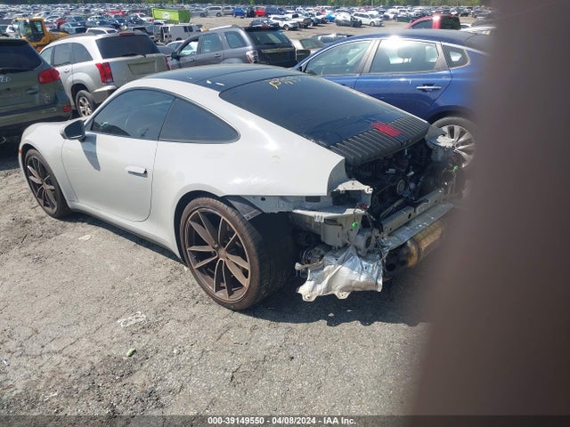 2022 PORSCHE 911 WP0AA2A96NS205358 Photo 2