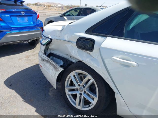 WAUGMAF40HN055448 Audi A4 2.0t Ultra Premium