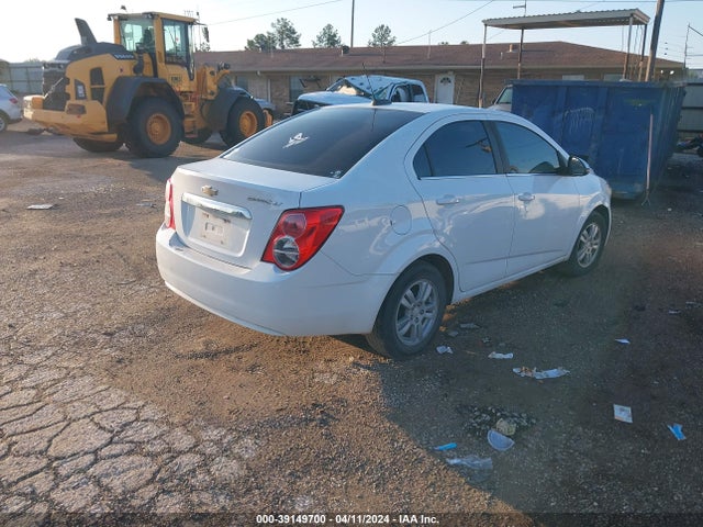 Chevrolet Sonic Lt Auto 2015 1G1JC5SH3F4147676 Image 4