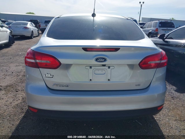 Ford FOCUS SE 2018 1FADP3F2XJL328779 Image 17