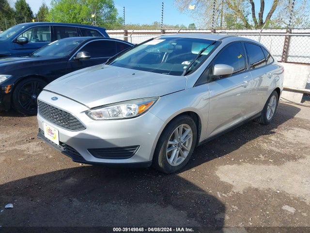 Ford FOCUS SE 2018 1FADP3F2XJL328779 Image 2