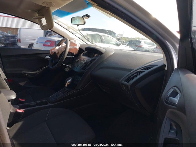 Ford FOCUS SE 2018 1FADP3F2XJL328779 Image 5