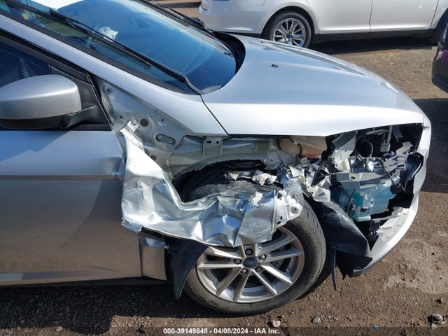 Ford FOCUS SE 2018 1FADP3F2XJL328779 Image 6
