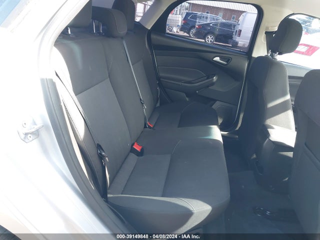 Ford FOCUS SE 2018 1FADP3F2XJL328779 Image 8
