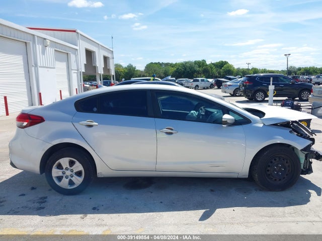 KIA FORTE LX 2017 3KPFK4A76HE100291 Image 14