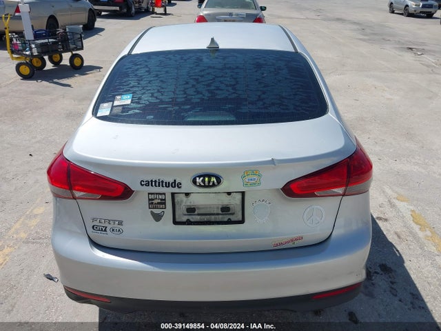 KIA FORTE LX 2017 3KPFK4A76HE100291 Image 17