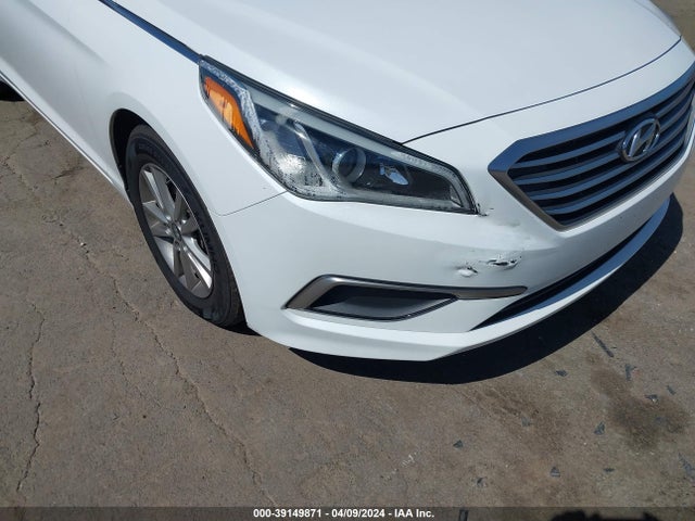 Hyundai SONATA SE 2017 5NPE24AF0HH588345 Image 6
