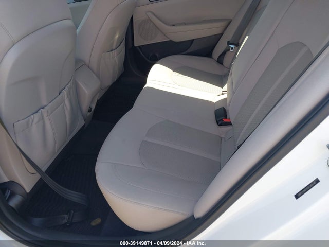 Hyundai SONATA SE 2017 5NPE24AF0HH588345 Image 8