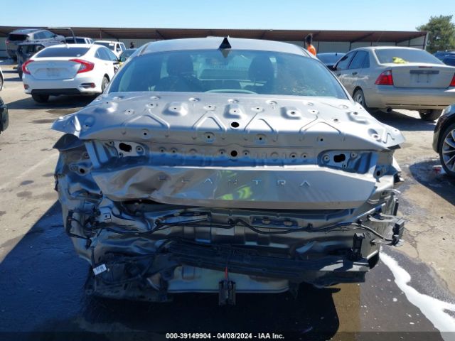 KMHLM4AG8PU627175 Hyundai ELANTRA SEL