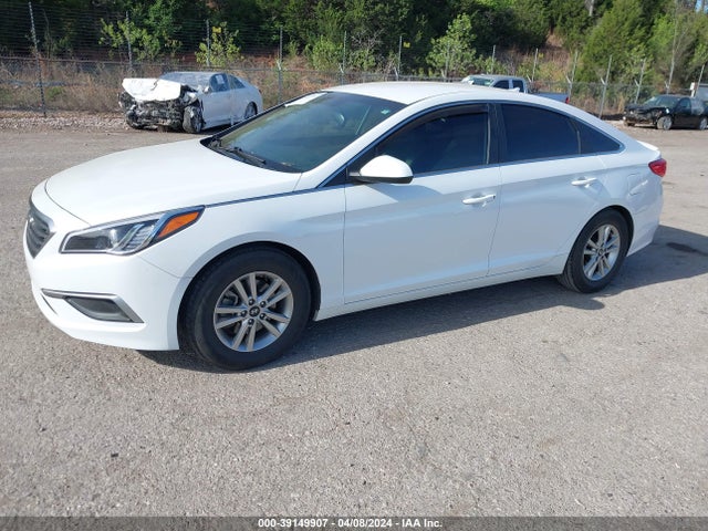 Hyundai SONATA SE 2017 5NPE24AF9HH547499 Image 2