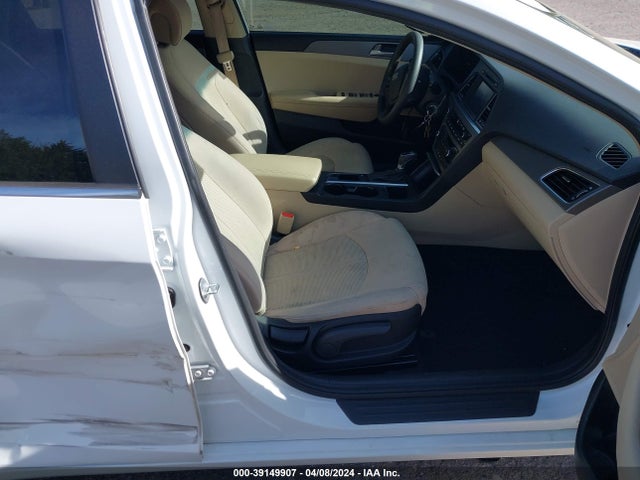 Hyundai SONATA SE 2017 5NPE24AF9HH547499 Image 5