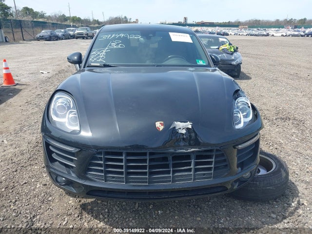 Porsche Macan 2018 WP1AA2A54JLB02066 Image 12