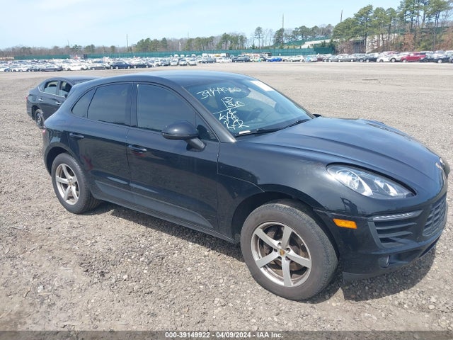 Porsche Macan 2018 WP1AA2A54JLB02066 Image 13