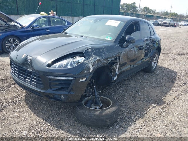 2018 PORSCHE MACAN WP1AA2A54JLB02066 Photo 1