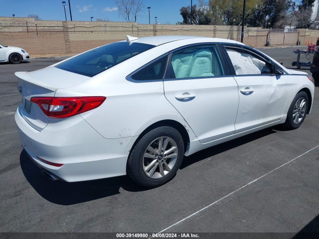 Hyundai SONATA SE 2015 5NPE24AF4FH017843 Image 4
