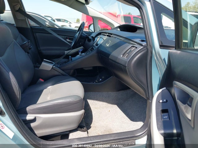 Toyota Prius Four 2014 JTDKN3DU1E1755636 Image 5