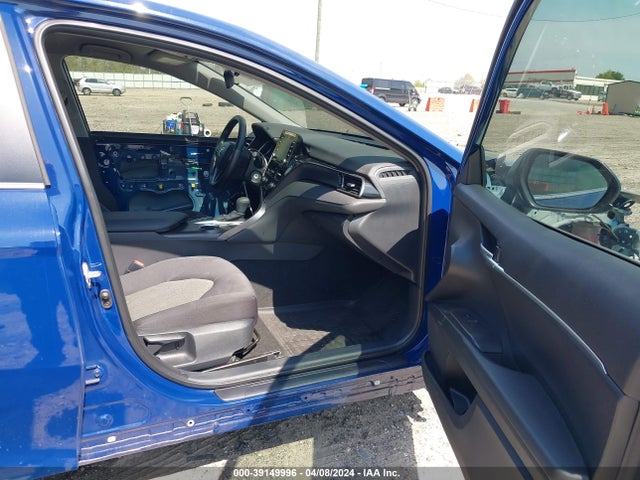 Toyota CAMRY LE 2024 4T1C11AK7RU213268 Image 5