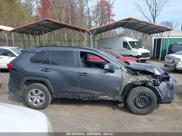 Toyota RAV4 LE 2019 2T3G1RFV4KC034851 Image 13