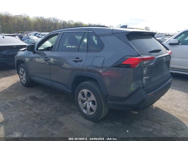 Toyota RAV4 LE 2019 2T3G1RFV4KC034851 Image 3
