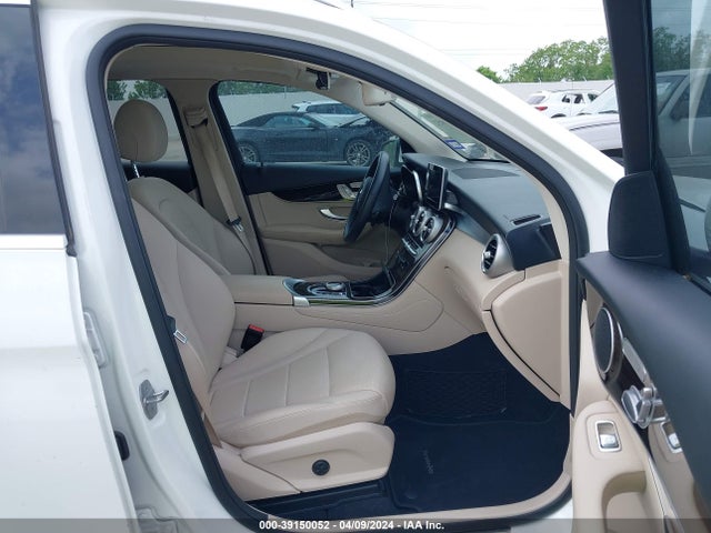 WDC0G4JB3KF628180 Mercedes-Benz GLC 300