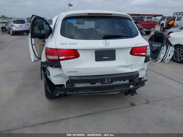 WDC0G4JB3KF628180 Mercedes-Benz GLC 300