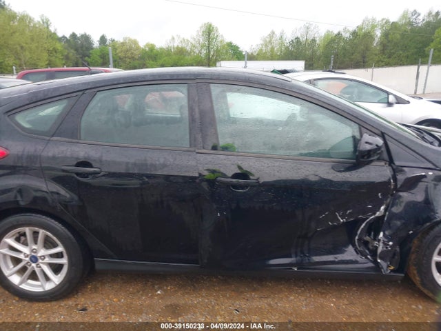 Ford FOCUS SE 2017 1FADP3K29HL271684 Image 13