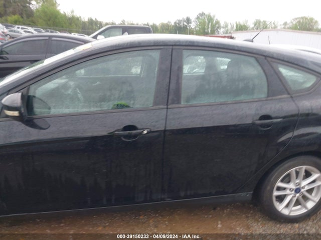 Ford FOCUS SE 2017 1FADP3K29HL271684 Image 14